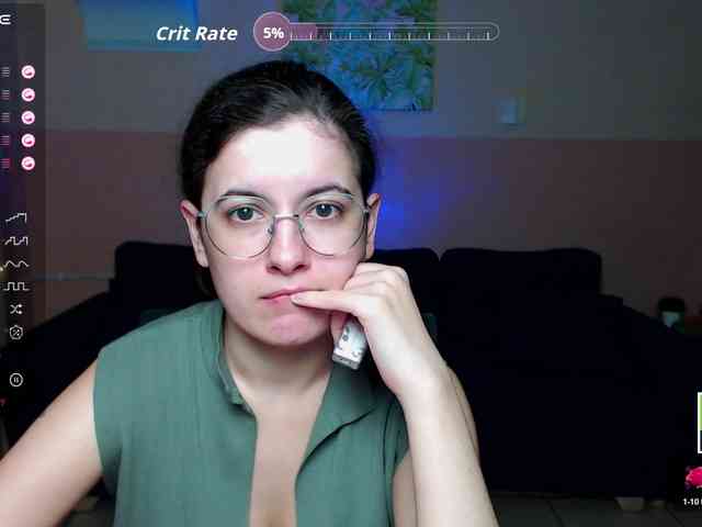 AminaBeatris13 webcam