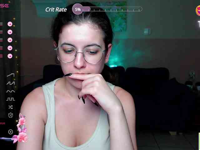 AminaBeatris13 webcam