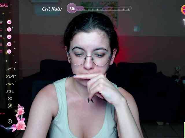 AminaBeatris13 webcam