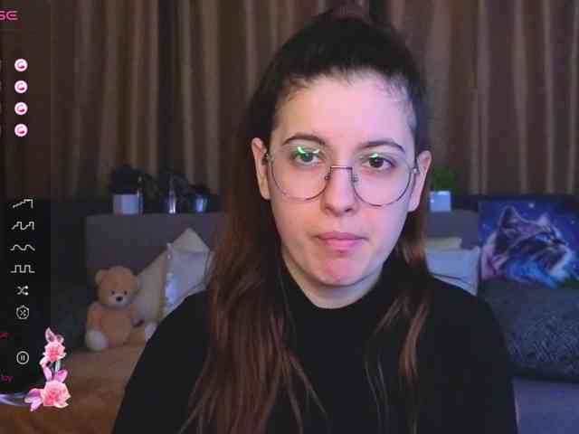 AminaBeatris13 webcam