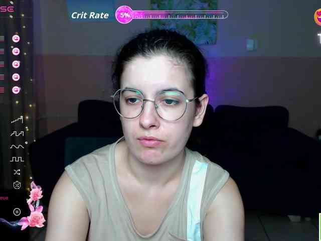 AminaBeatris13 webcam