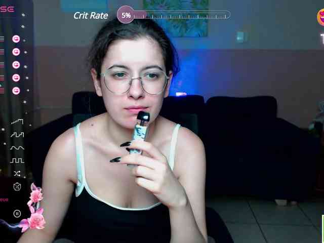 AminaBeatris13 webcam