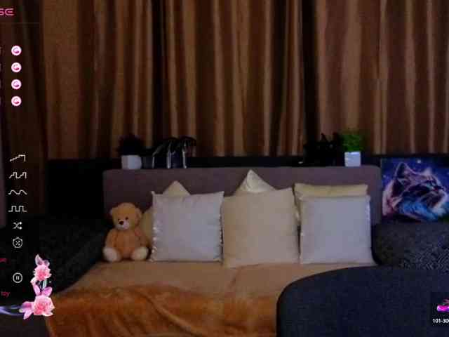 AminaBeatris13 webcam