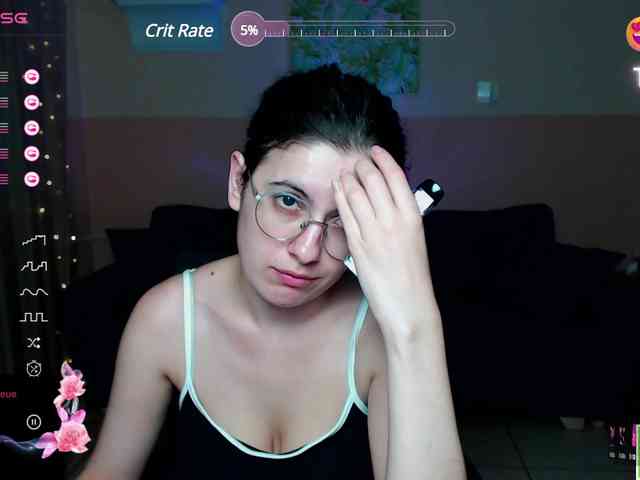 AminaBeatris13 webcam