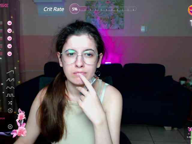 AminaBeatris13 webcam