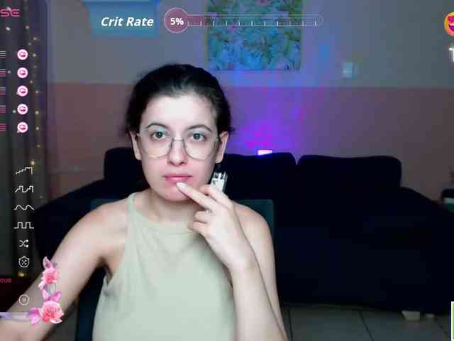AminaBeatris13 webcam