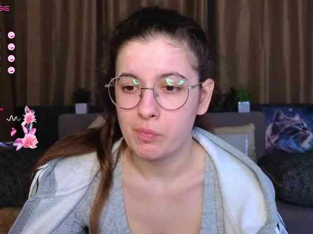 AminaBeatris13 webcam