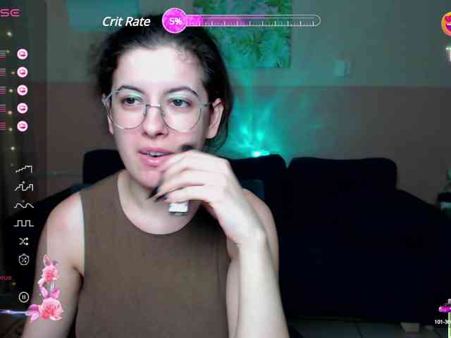 AminaBeatris13 webcam