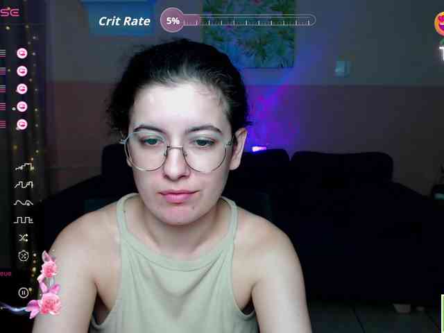 AminaBeatris13 webcam