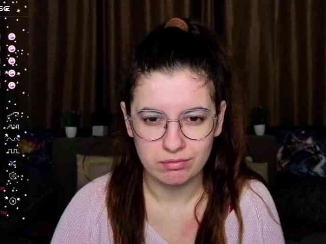 AminaBeatris13 webcam