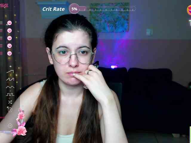 AminaBeatris13 webcam