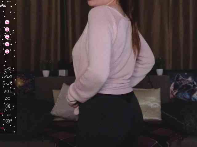 AminaBeatris13 webcam