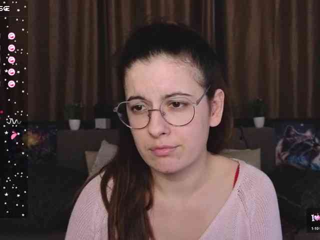 AminaBeatris13 webcam