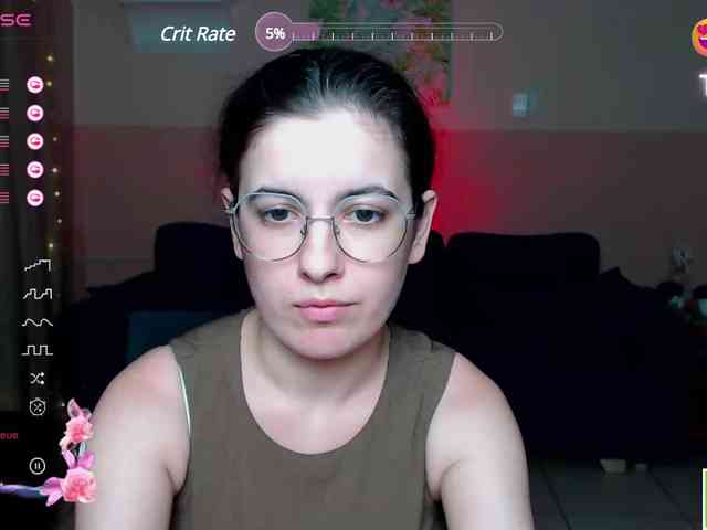 AminaBeatris13 webcam