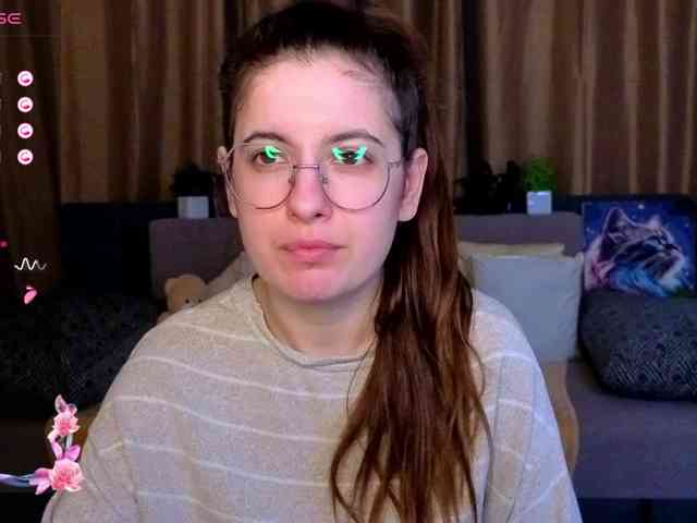 AminaBeatris13 webcam