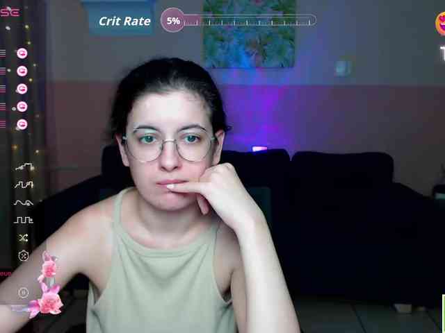 AminaBeatris13 webcam