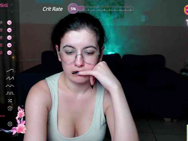 AminaBeatris13 webcam