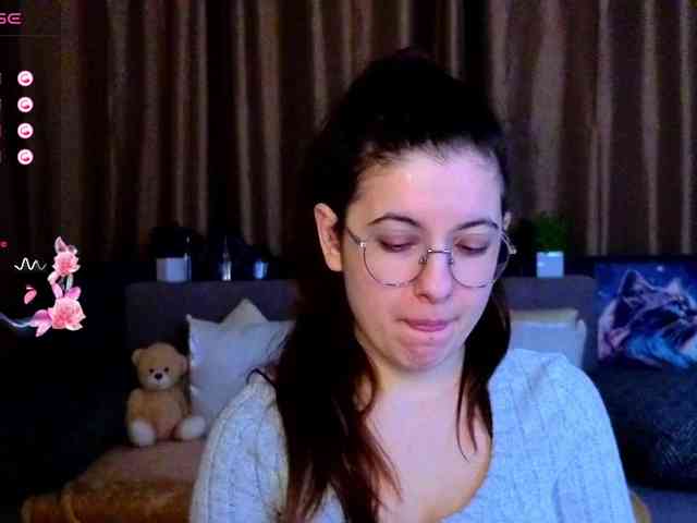 AminaBeatris13 webcam