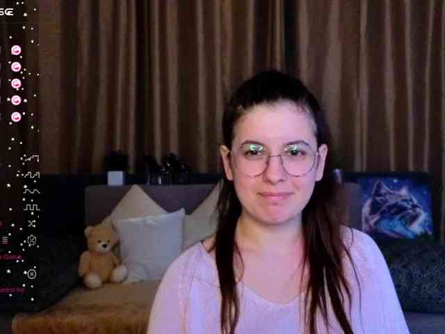 AminaBeatris13 webcam