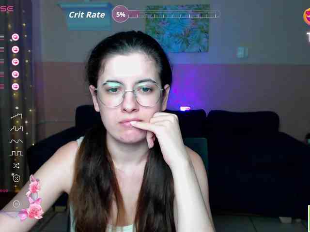 AminaBeatris13 webcam