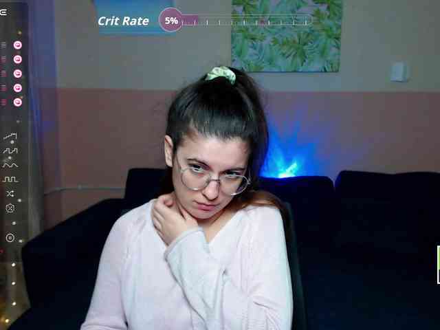 AminaBeatris13 webcam