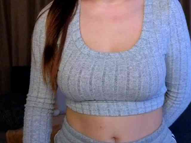 AminaBeatris13 webcam