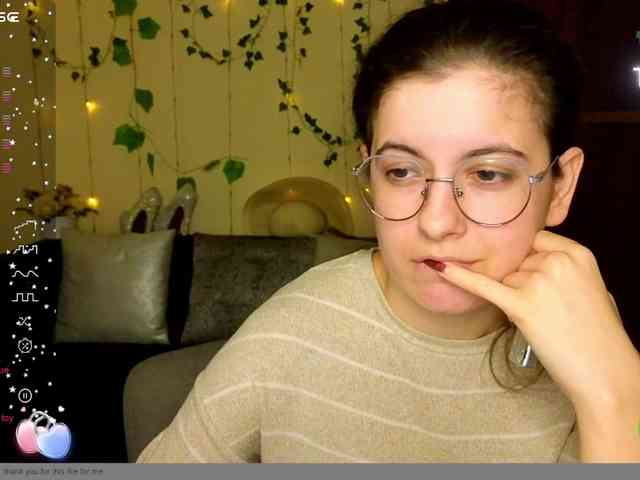 AminaBeatris13 webcam