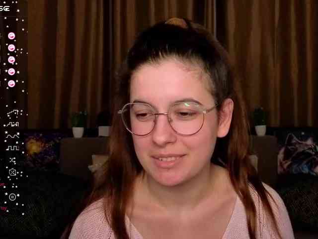 AminaBeatris13 webcam