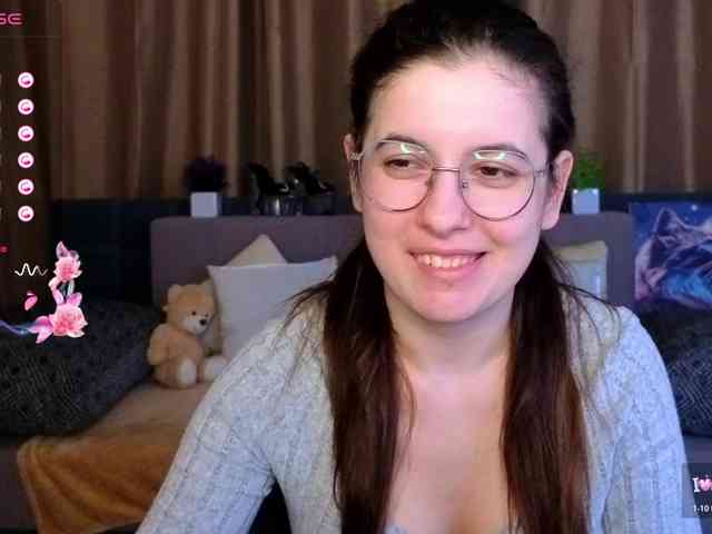 AminaBeatris13 webcam