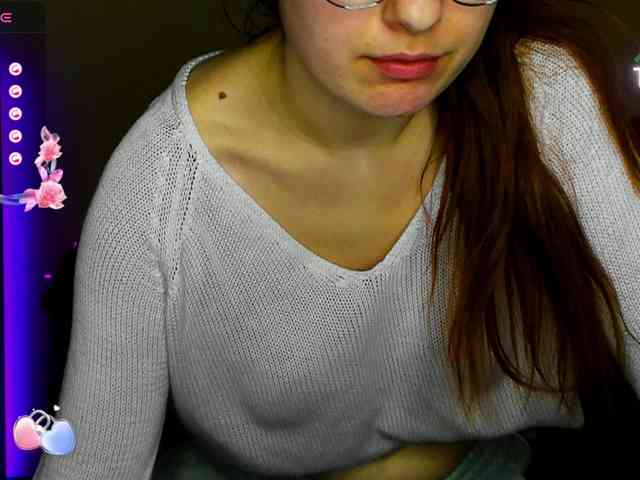 AminaBeatris13 webcam