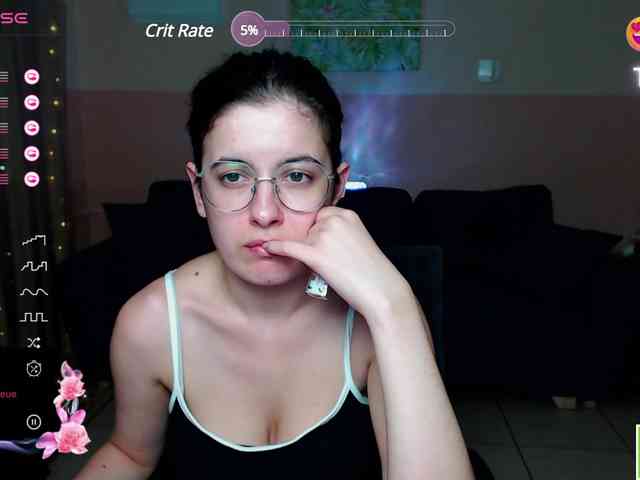 AminaBeatris13 webcam