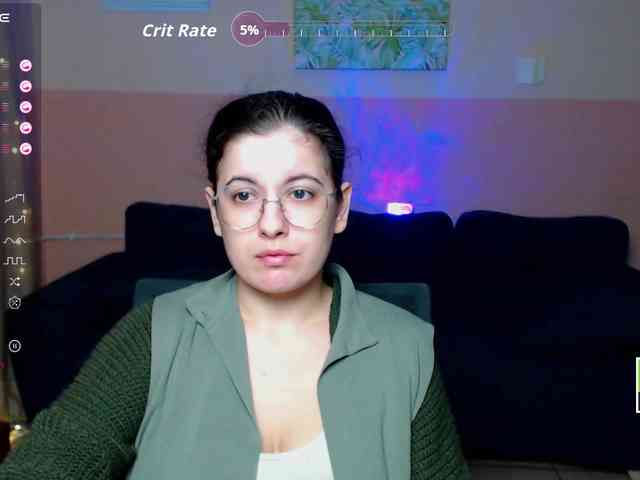 AminaBeatris13 webcam