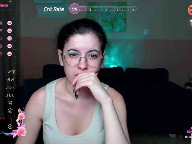 AminaBeatris13 webcam
