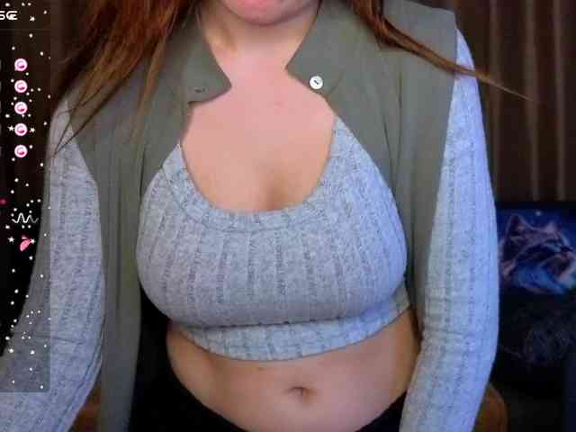 AminaBeatris13 webcam