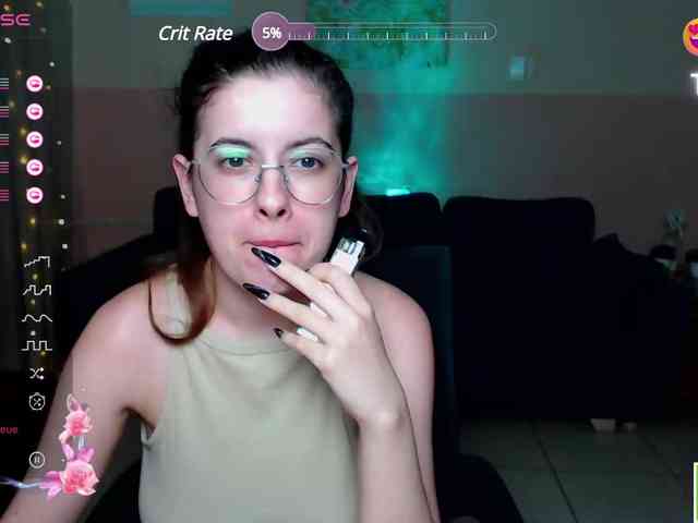 AminaBeatris13 webcam