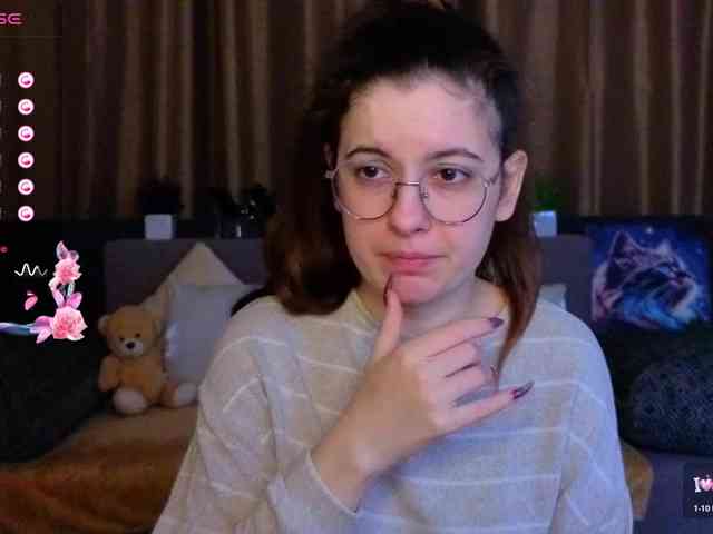 AminaBeatris13 webcam