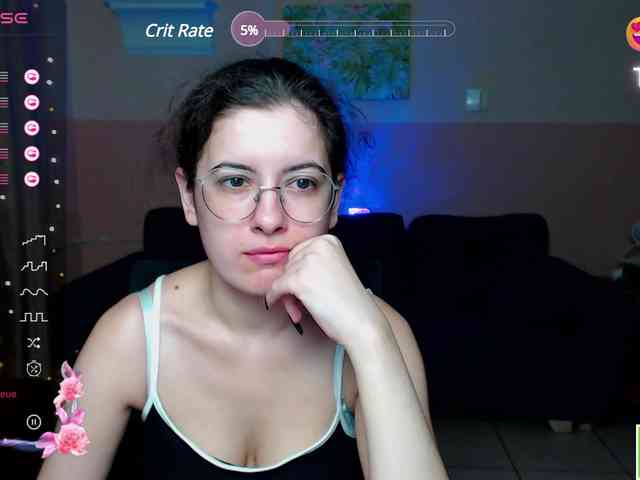 AminaBeatris13 webcam