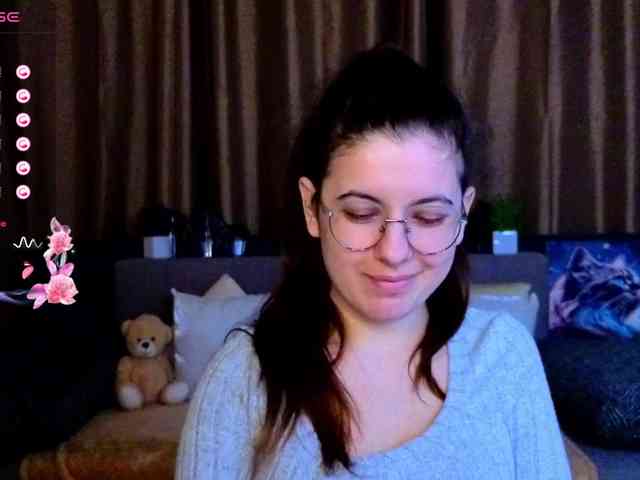 AminaBeatris13 webcam