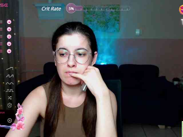 AminaBeatris13 webcam