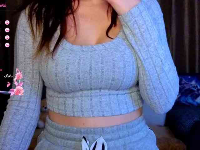 AminaBeatris13 webcam