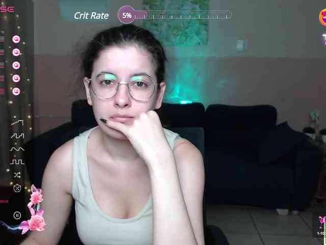 AminaBeatris13 webcam