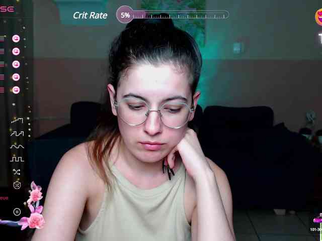 AminaBeatris13 webcam