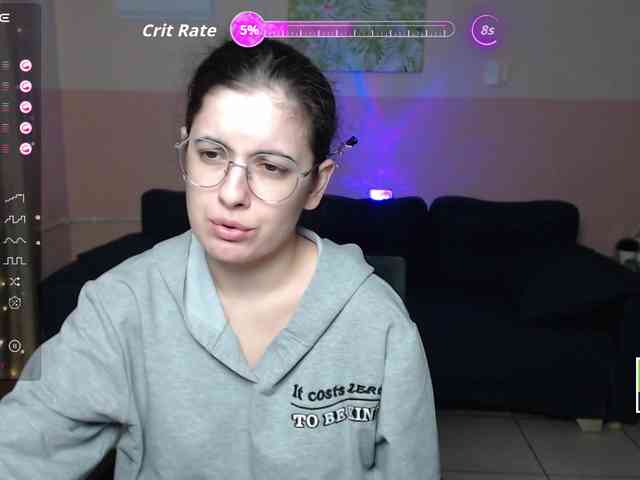 AminaBeatris13 webcam
