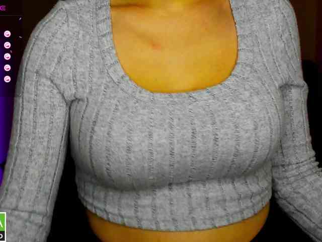 AminaBeatris13 webcam