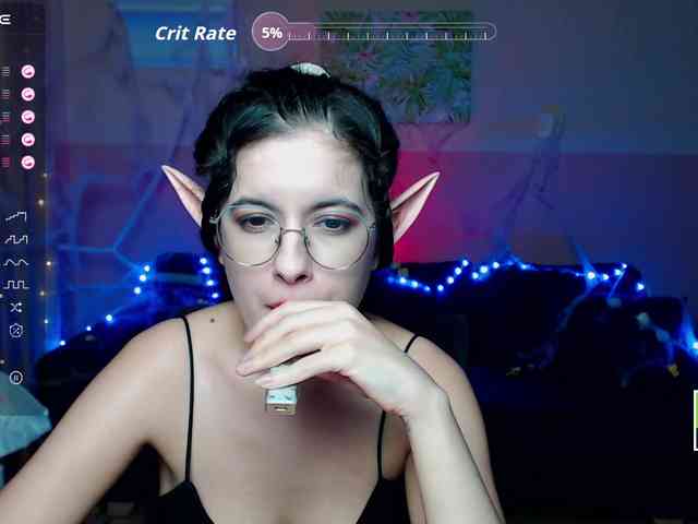 AminaBeatris13 webcam