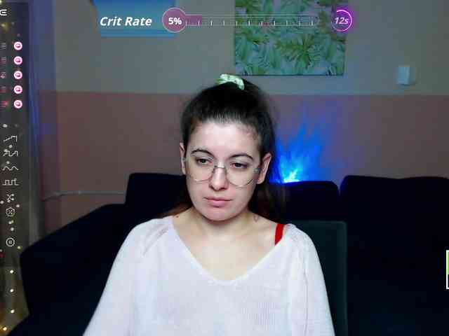 AminaBeatris13 webcam