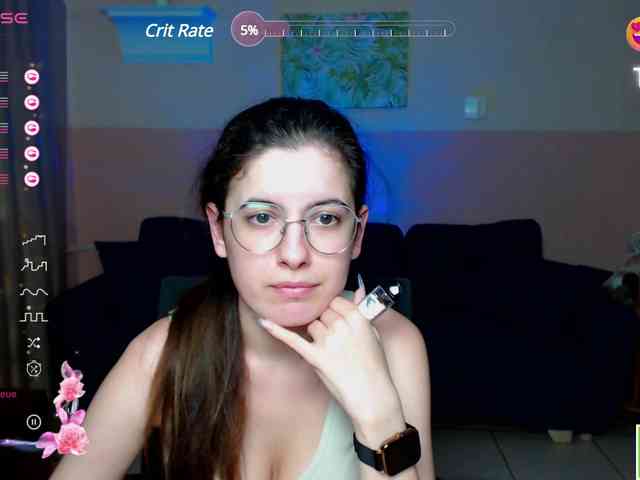 AminaBeatris13 webcam