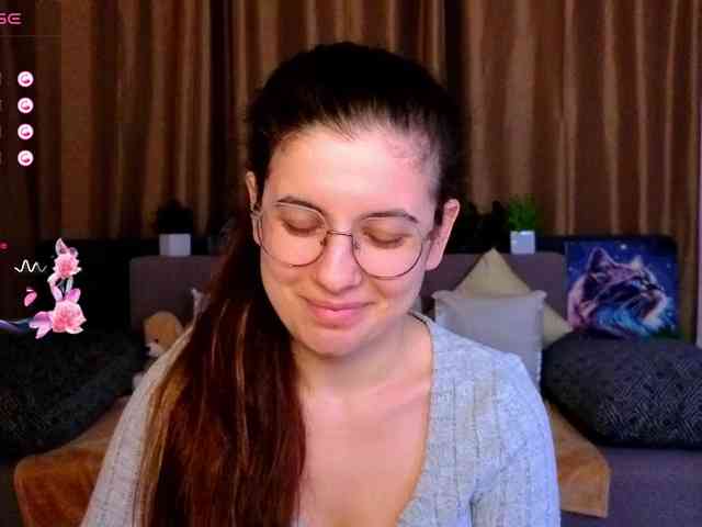 AminaBeatris13 webcam