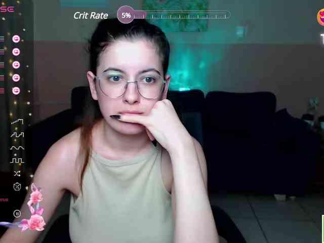 AminaBeatris13 webcam