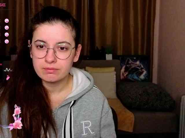 AminaBeatris13 webcam